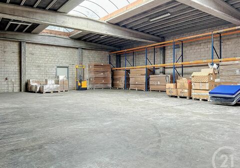 Huis - Vrij beroep te koop in HEIST-OP-DEN-BERG