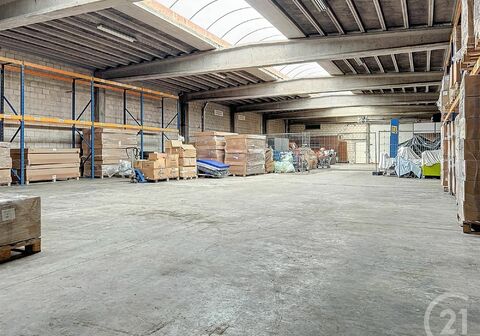 Huis - Vrij beroep te koop in HEIST-OP-DEN-BERG