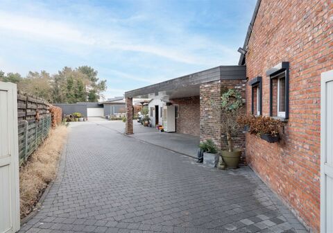 Opbrengsteigendom - Gemengd gebruik residentieel te koop in Heist-op-den-Berg Schriek