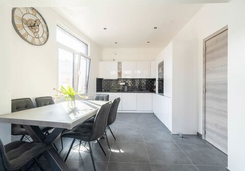 Opbrengsteigendom - Gemengd gebruik residentieel te koop in Mechelen