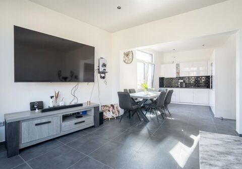 Opbrengsteigendom - Gemengd gebruik residentieel te koop in Mechelen