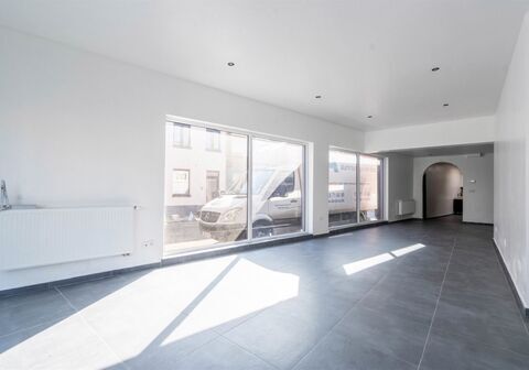 Opbrengsteigendom - Gemengd gebruik residentieel te koop in Mechelen