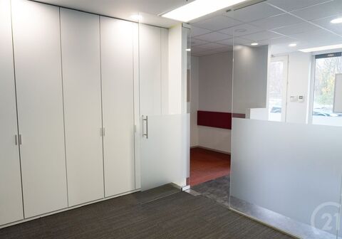 Opbrengsteigendom te koop in Mortsel